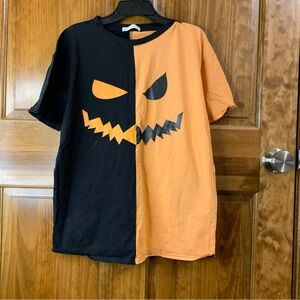 Women’s size small Romwe Halloween pumpkin two toned orange and black tee